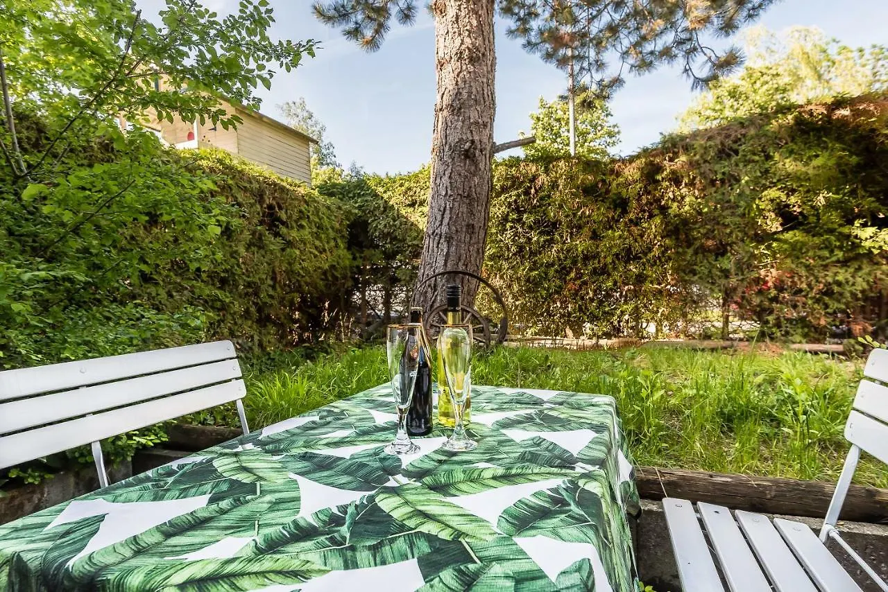 Bed & Breakfast Bed And Breakfast Zeevat Waldperlach Monaco di Baviera