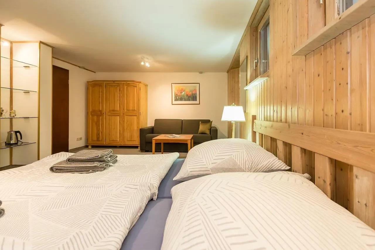 Bed And Breakfast Zeevat Waldperlach Monaco di Baviera